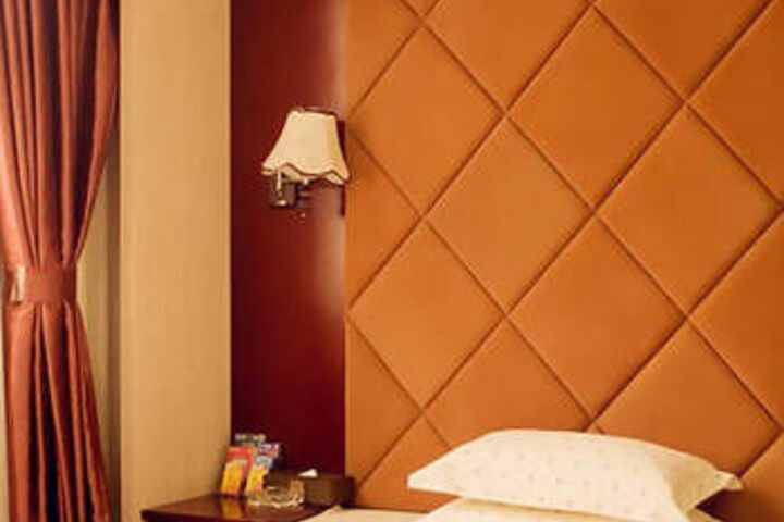 Room 21 of 26