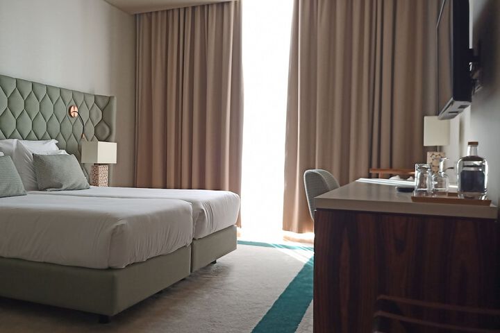 Room 31 of 152