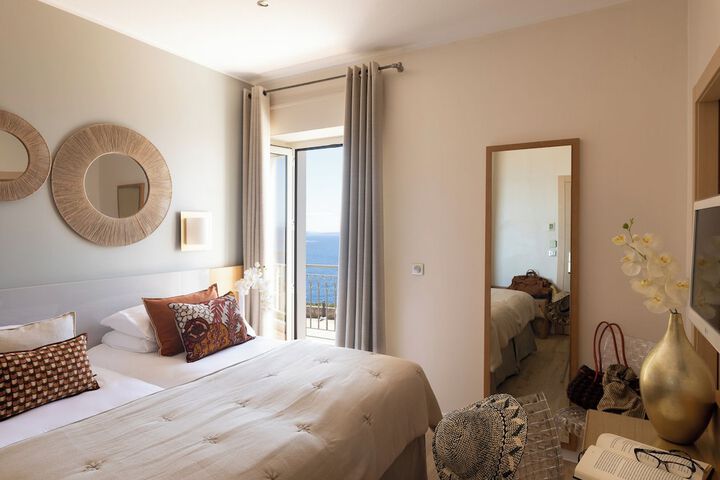 Room 20 of 74
