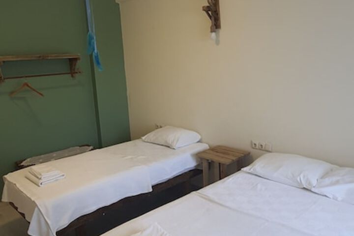 Room 4 of 56