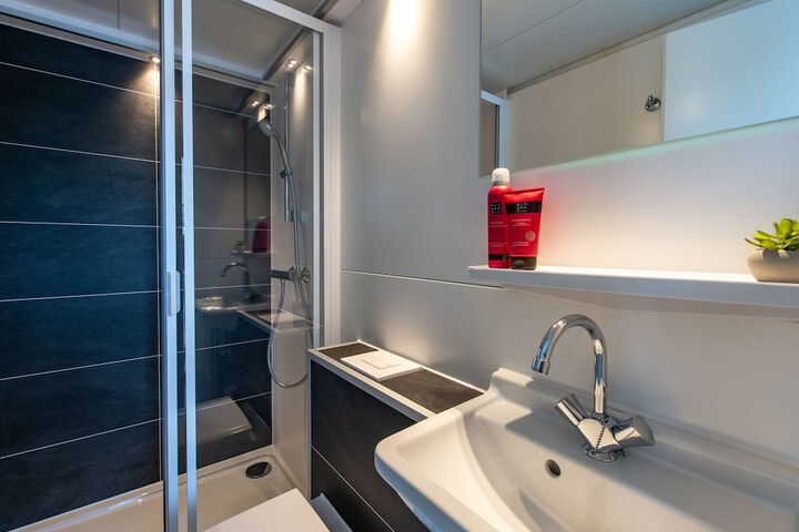 Room 20 of 27