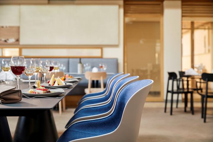 Dining 81 of 121