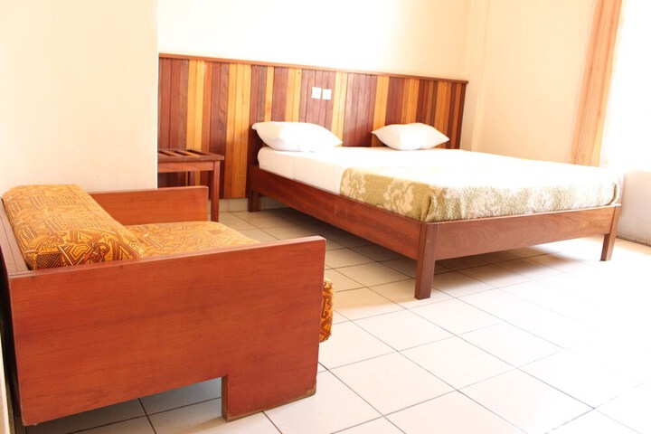 Room 11 of 26