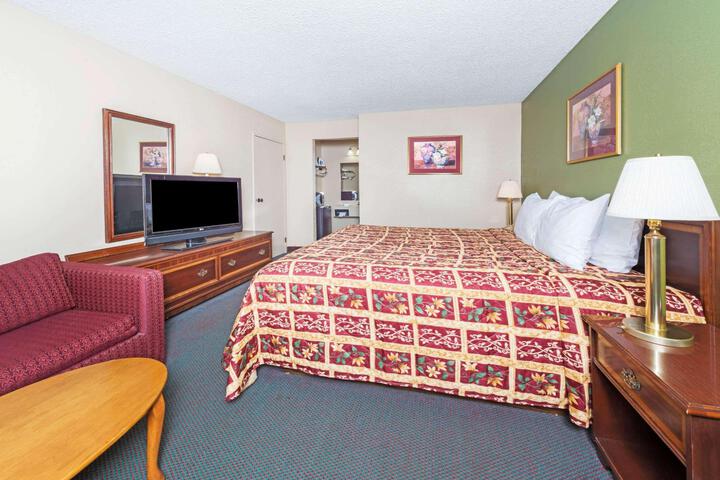 2 Double Beds (6 of 7)