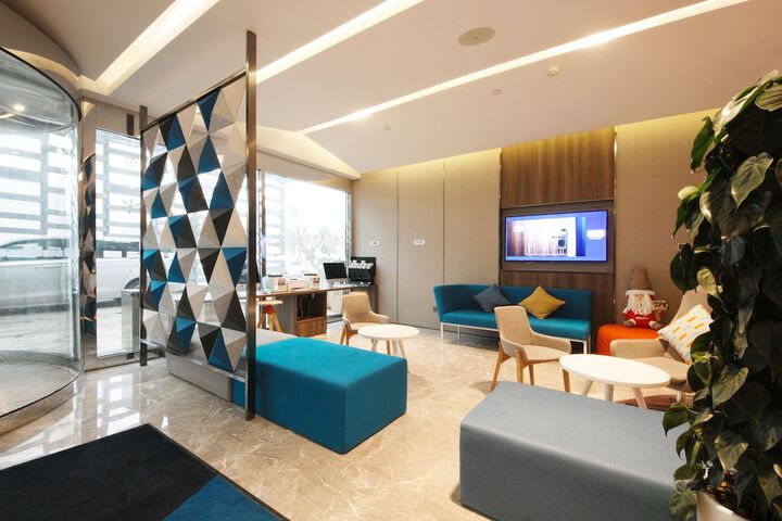 Hotel 55 of 56