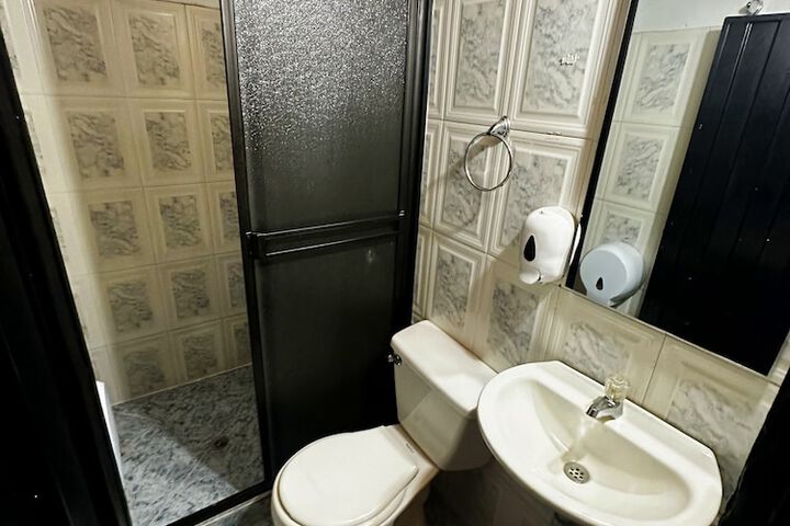 Room 40 of 50