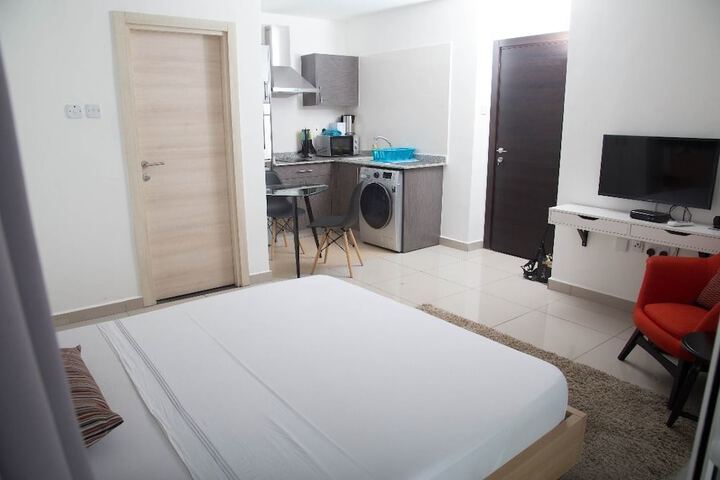 Room 9 of 24