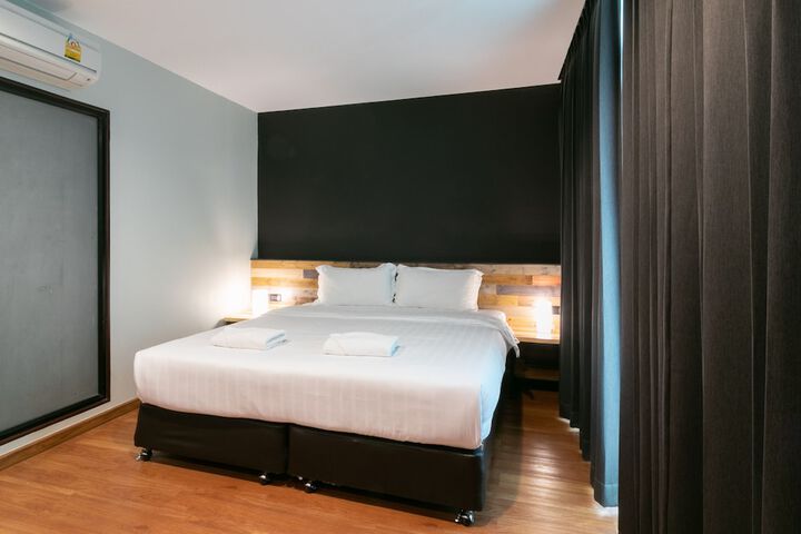 Room 16 of 60
