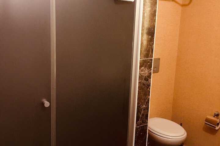 Room 16 of 43