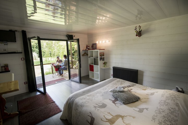 Room 5 of 64