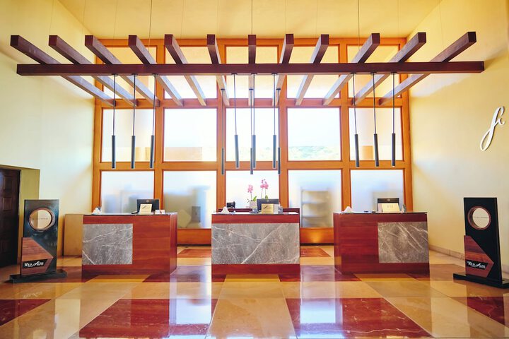Lobby Photos