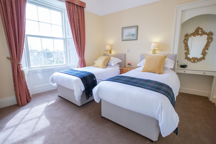 Room 3 of 26