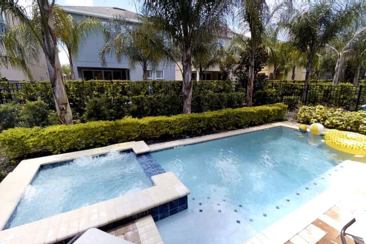 Pool 43 of 47