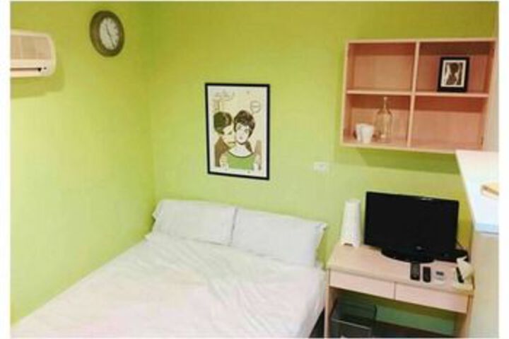 Room 26 of 39