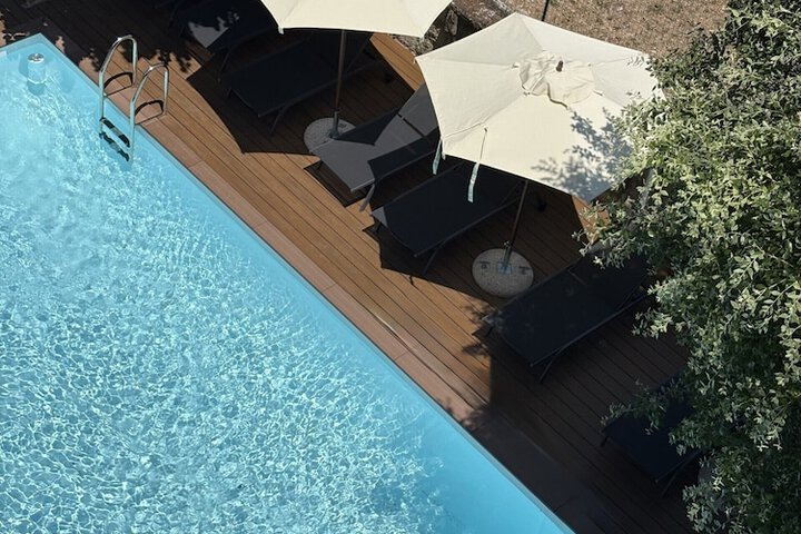 Pool 44 of 56