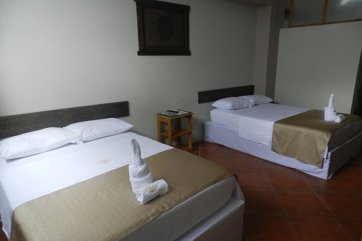 Room 4 of 65