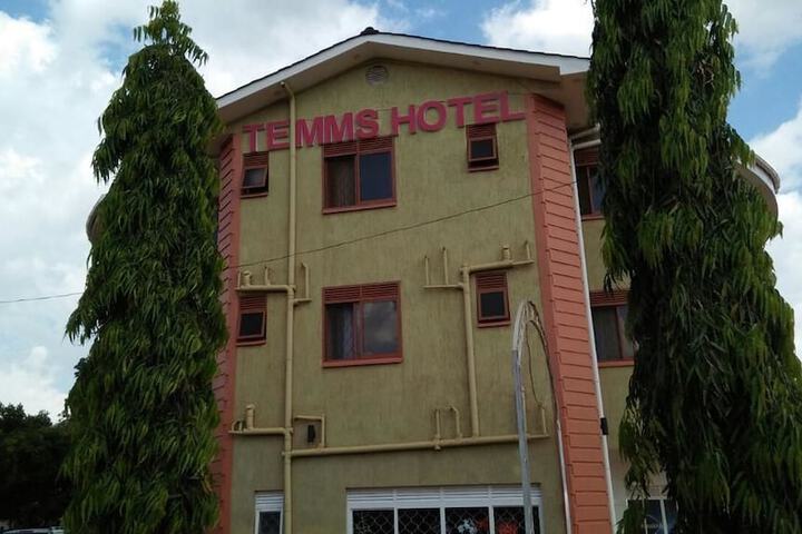 Temms Hotel
