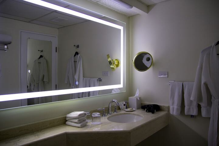 Room 27 of 55