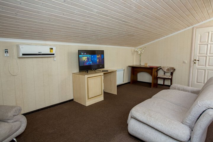 Room 31 of 64