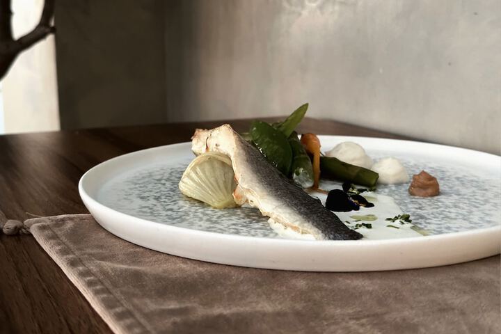Dining 56 of 74