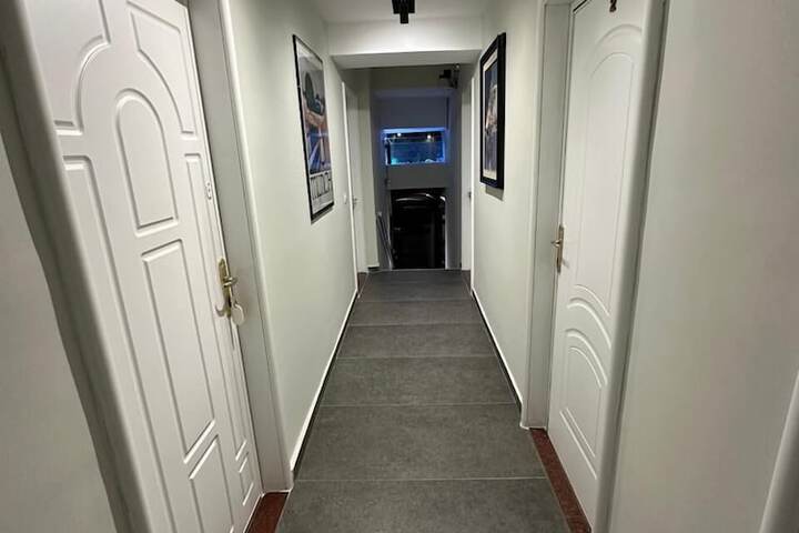 Ballroom/Hall 68 of 73