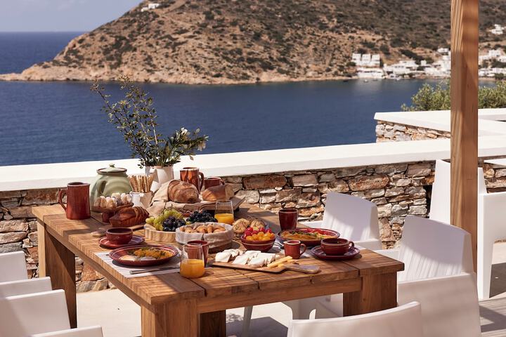 Breakfast/Coffee Service 118 of 161