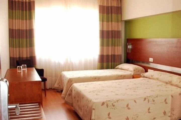 Room 14 of 34