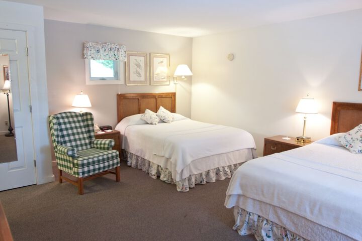 Room 18 of 120