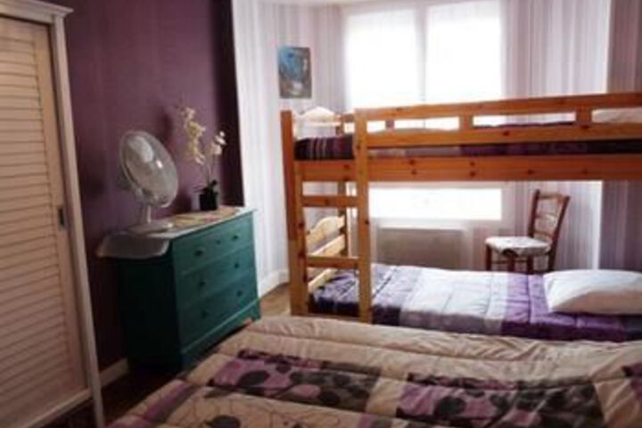 Room 7 of 16