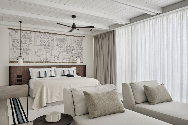 Room 17 of 190