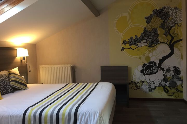Room 29 of 40