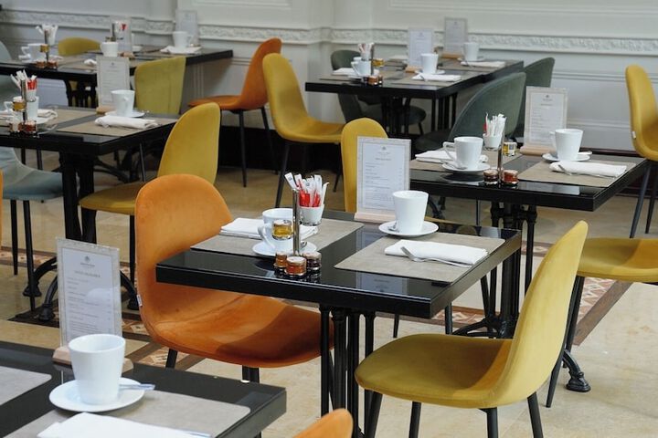 Breakfast/Coffee Service 60 of 72