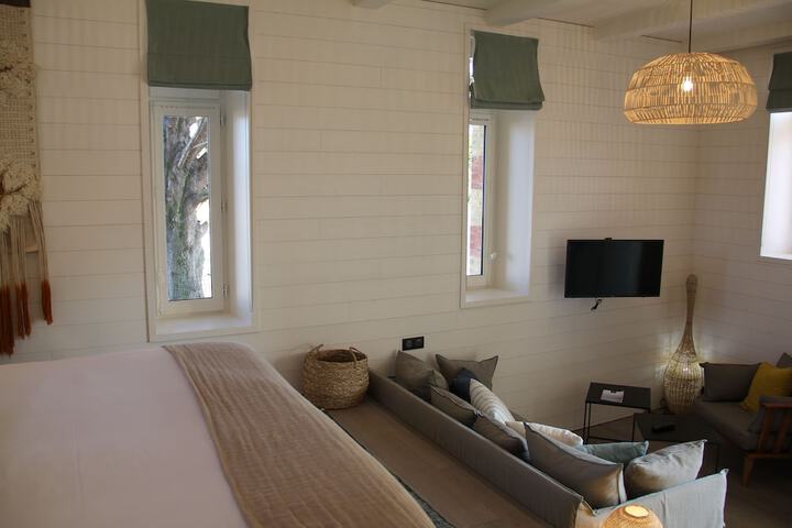 Room 16 of 89