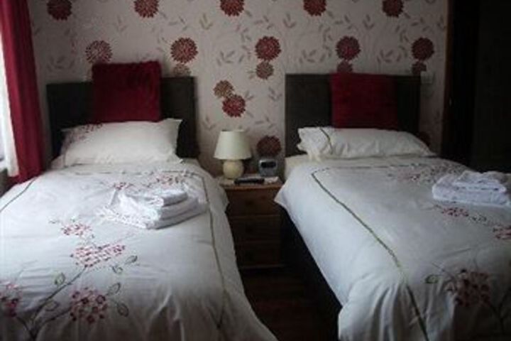 Room 5 of 5