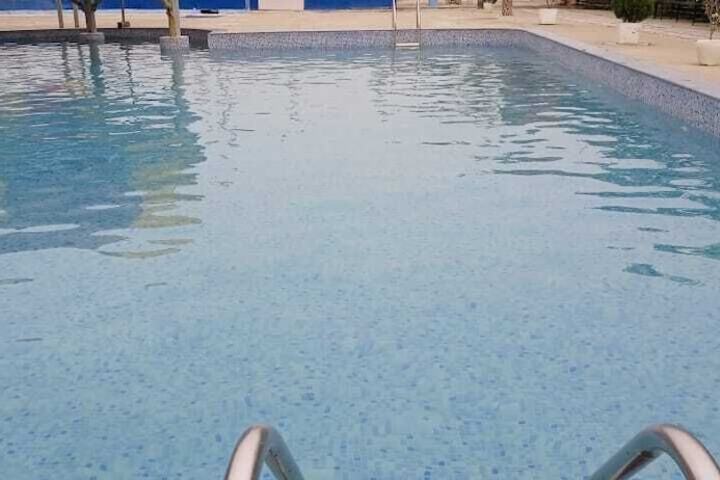 Pool 62 of 125