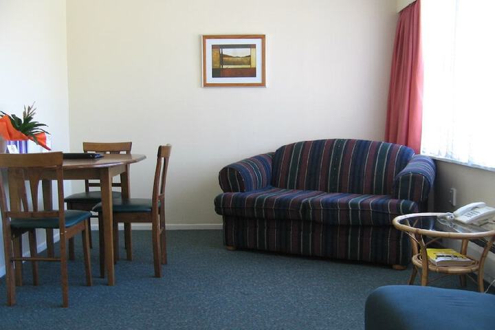 Room 20 of 32