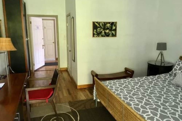 Room 6 of 65