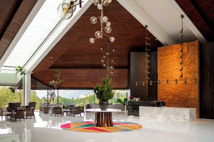 Lobby Entry