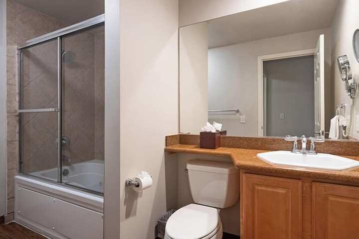 Room 15 of 24