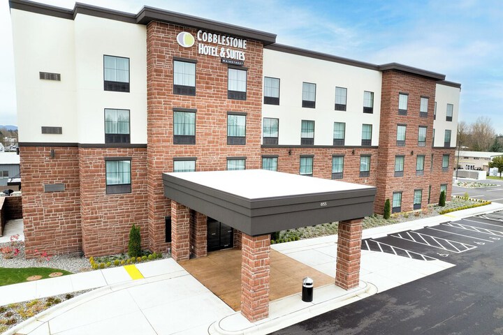 Hotel 98 of 99