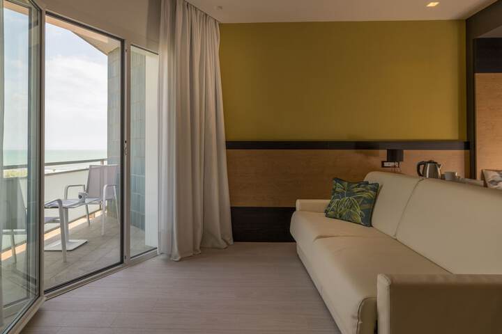 Room 53 of 125