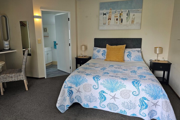 Room 16 of 39