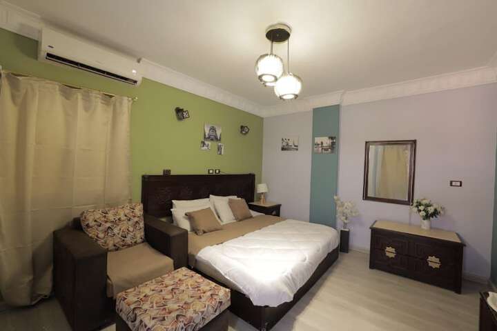 Room 3 of 11
