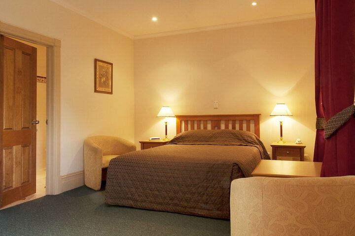 Room 10 of 49