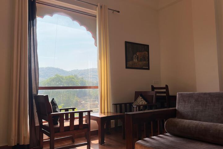 Room 8 of 21