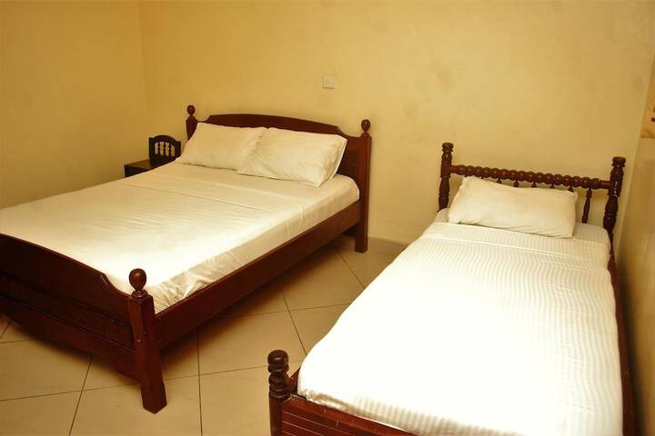 Room 20 of 29