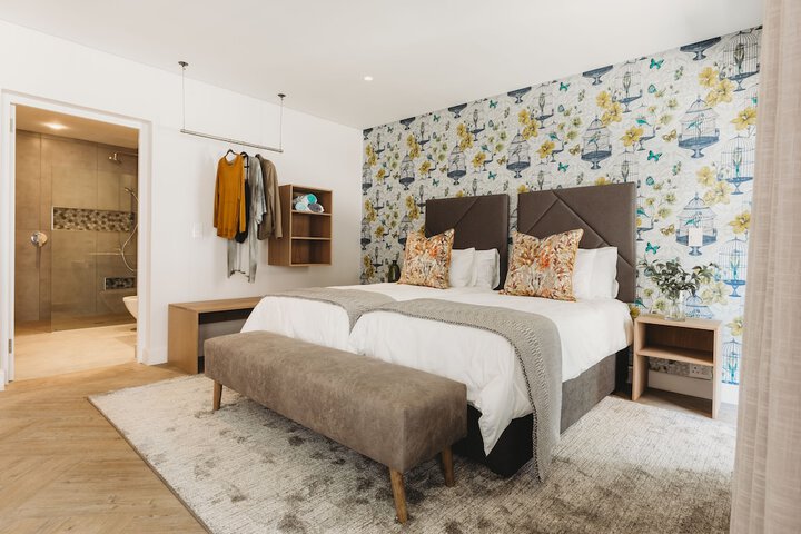 Room 15 of 46