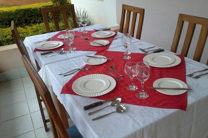 Dining 21 of 50