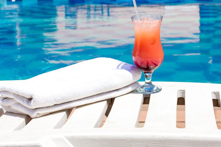 Pool Hotel
