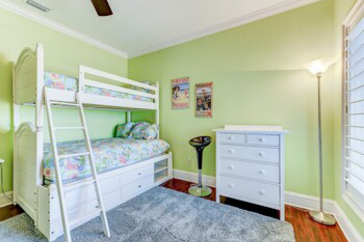 Room 86 of 105